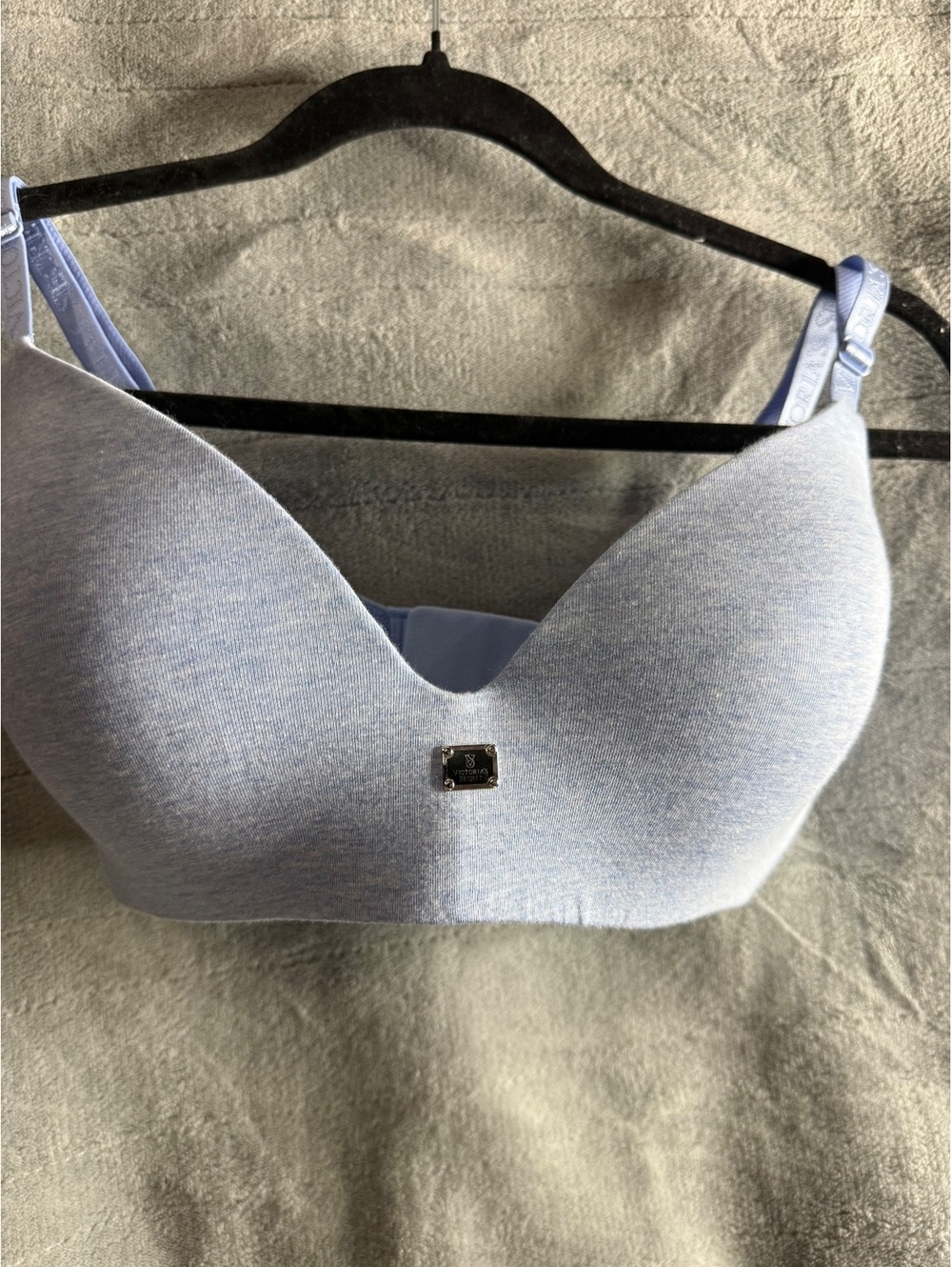 Victoria's Secret Light Blue Wireless Bra 34DD/E75